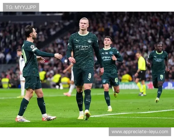 曼城逆转战胜皇马夺欧冠席位球迷欢呼如潮